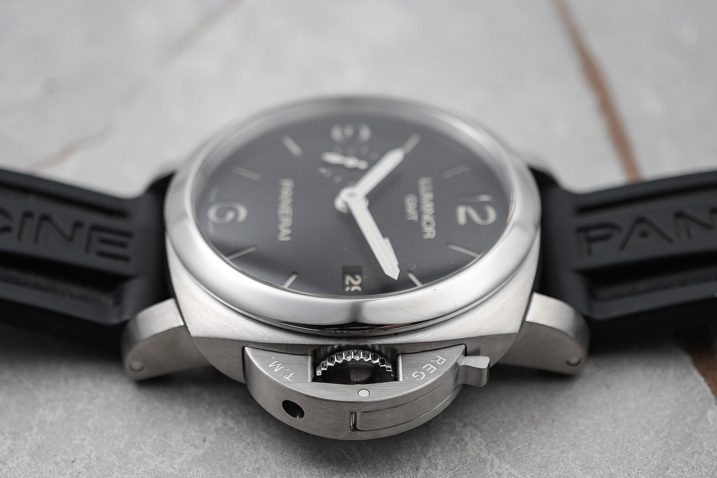 Panerai Luminor 1950 3 Days GMT Automatic PAM320 PAM00320 PAM 320 00320