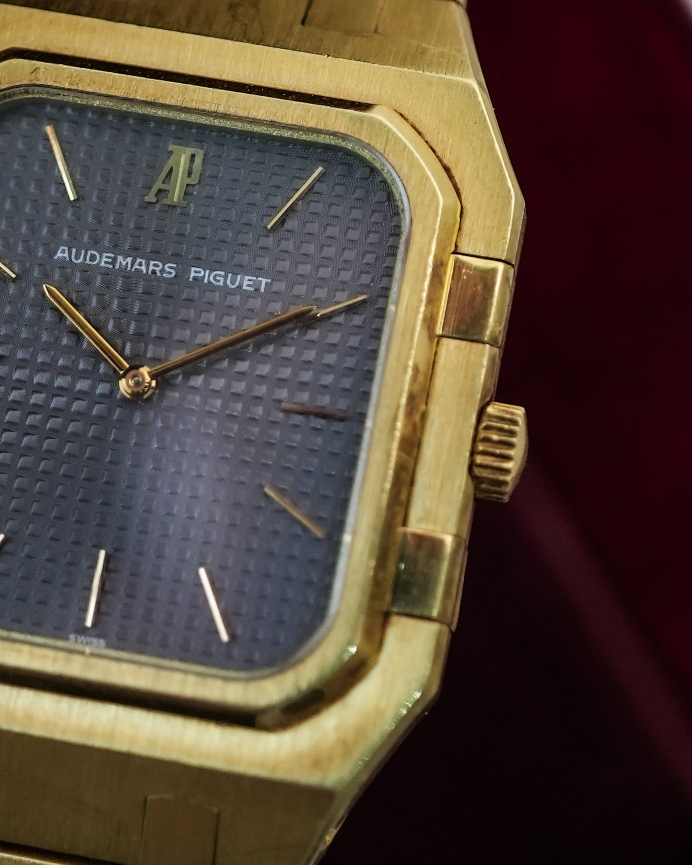 Audemars Piguet Royal Oak Jumbo Tapisserie Dial Rectangular in 18k Solid Yellow Gold 6009BA