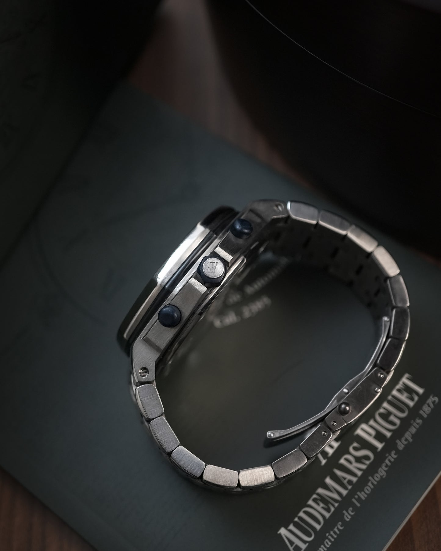 Audemars Piguet The Beast Royal Oak Offshore Gen 1 Tropical Blue 42mm 25721ST 25721ST.OO.1000ST.01