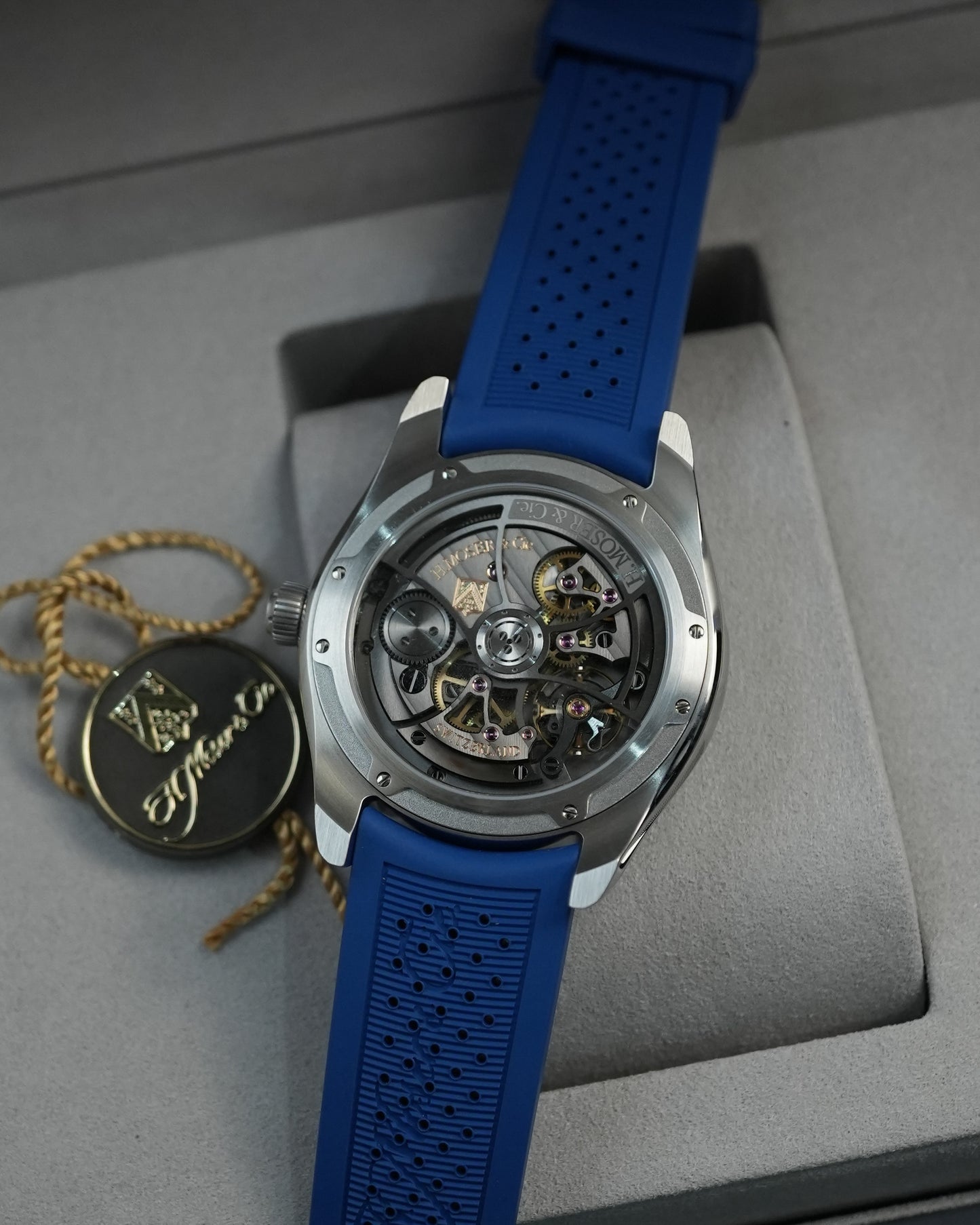 H Moser and Cie Pioneer Retrograde Seconds Midnight Blue 42mm 3250-1200